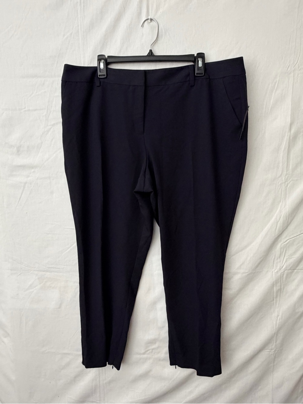 Worthington Women’s Navy Ankle Pants Size 18 NWT Modern Fit(A744)